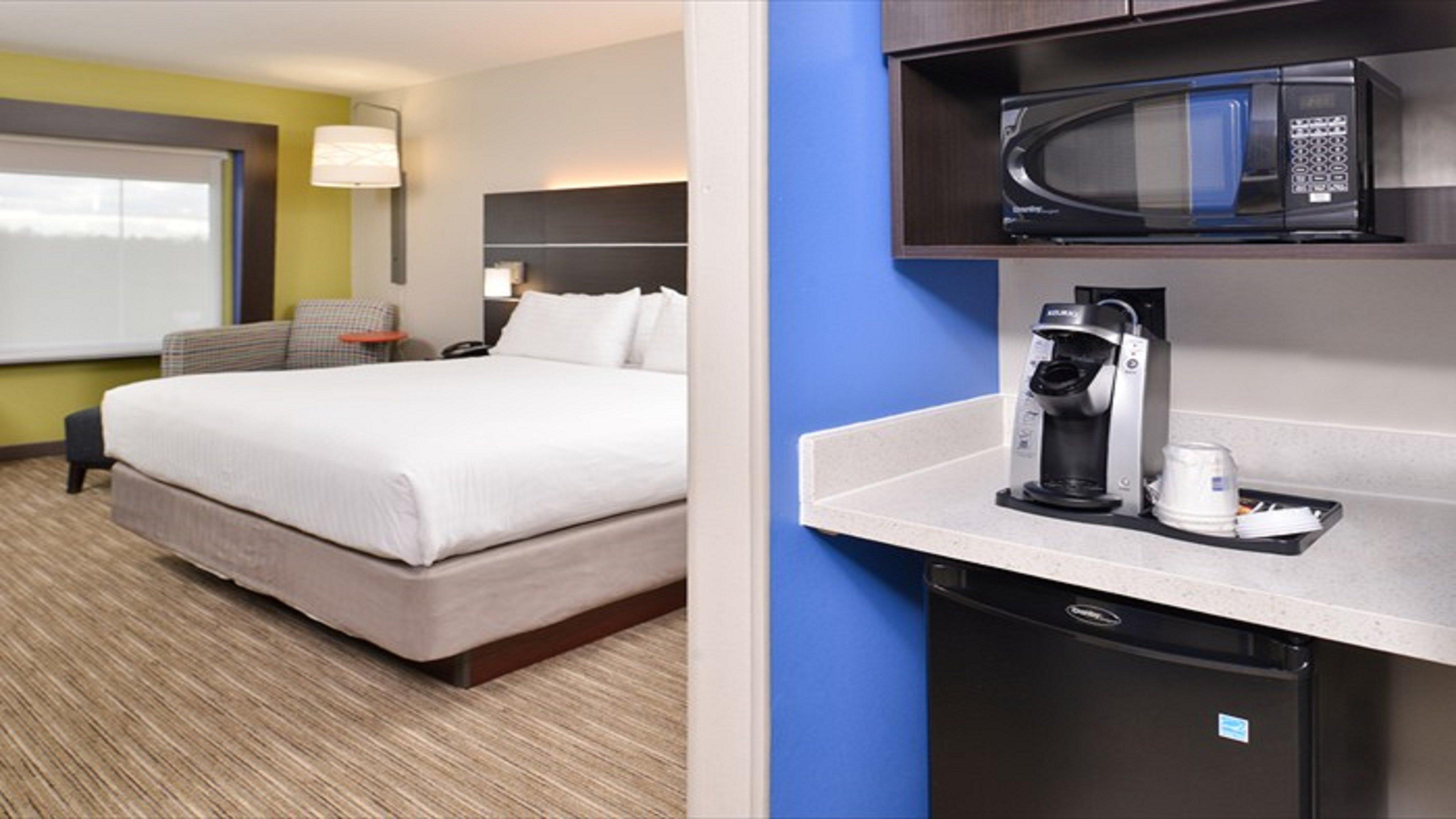 Holiday Inn Express & Suites - Parkersburg East By Ihg Buitenkant foto