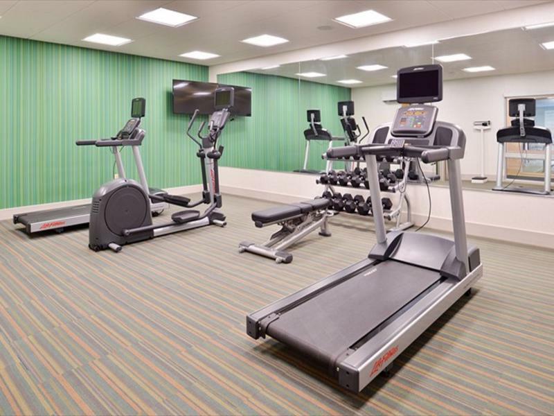Holiday Inn Express & Suites - Parkersburg East By Ihg Buitenkant foto
